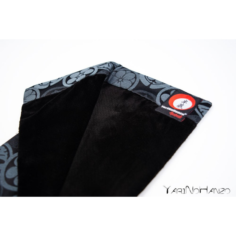 Katana Bukuro Kamon (Fondo Oscuro) | Bolsa para Katana e Nihonto