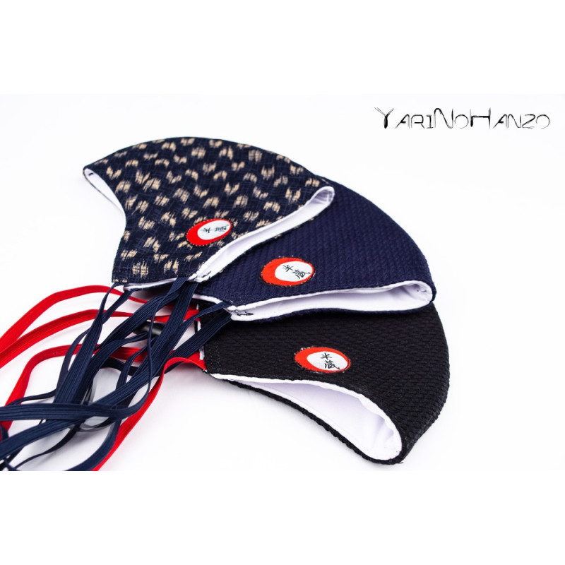 Set con tres mascarillas YariNoHanzo y bolsa de transporte