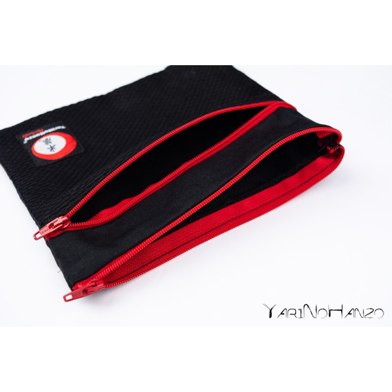 Set con tres mascarillas YariNoHanzo y bolsa de transporte