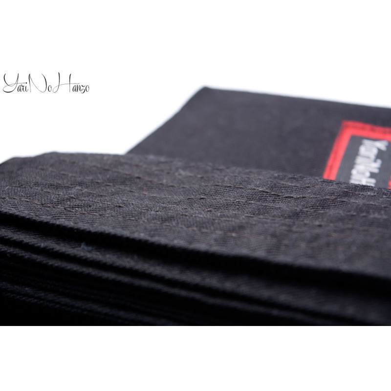Set de Uniforme de Kendo Yarinohanzo – Kendo Gi Negro y Hakama